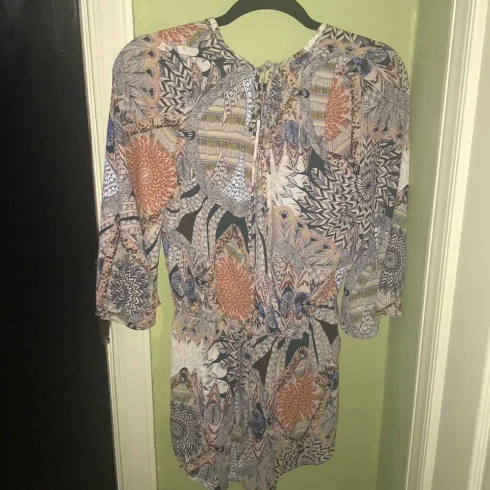 Bell Sleeved Rumper - Picture 6 of 8